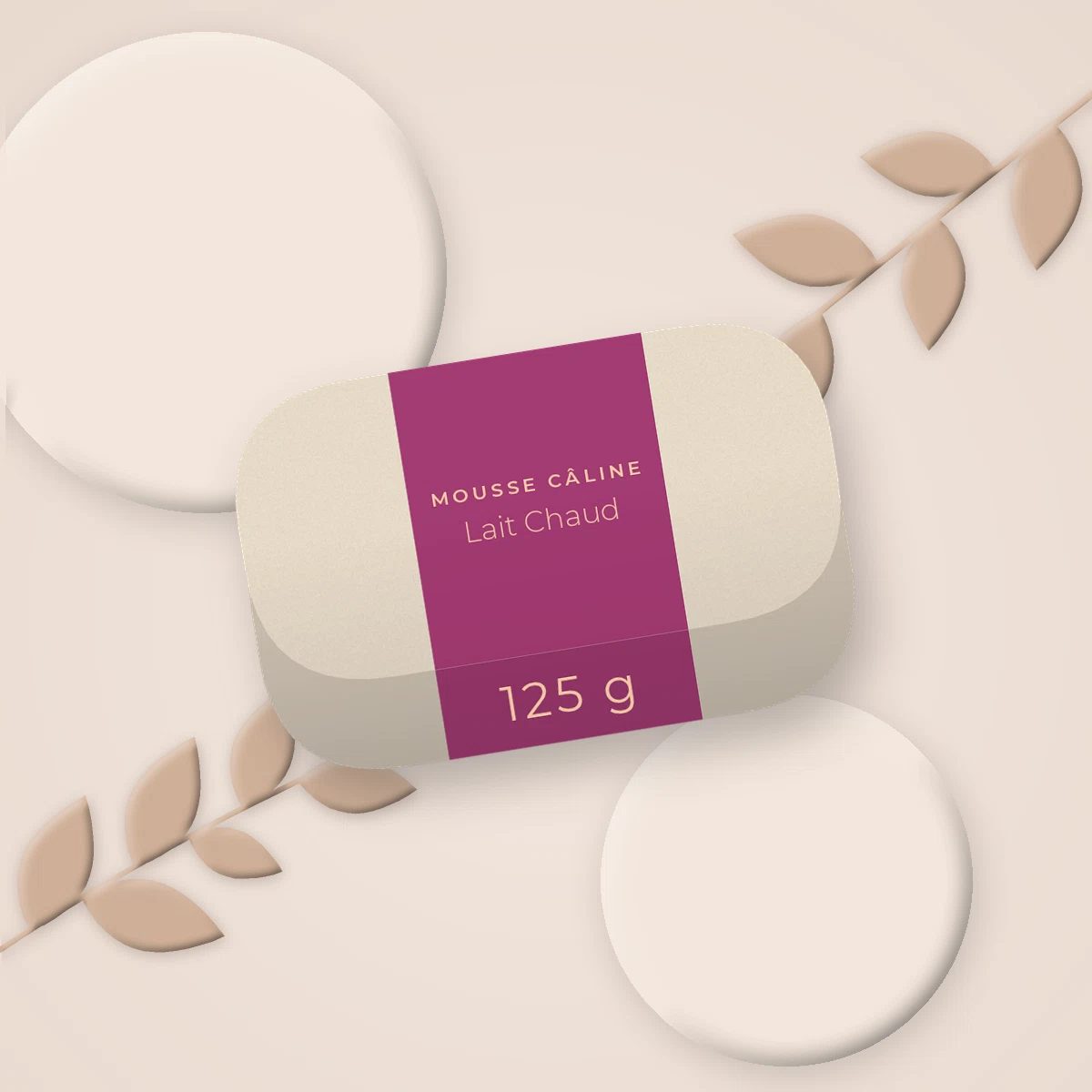 Savon Lait Chaud aux noyaux d'olive – Mousse Câline, photo d'ambiance