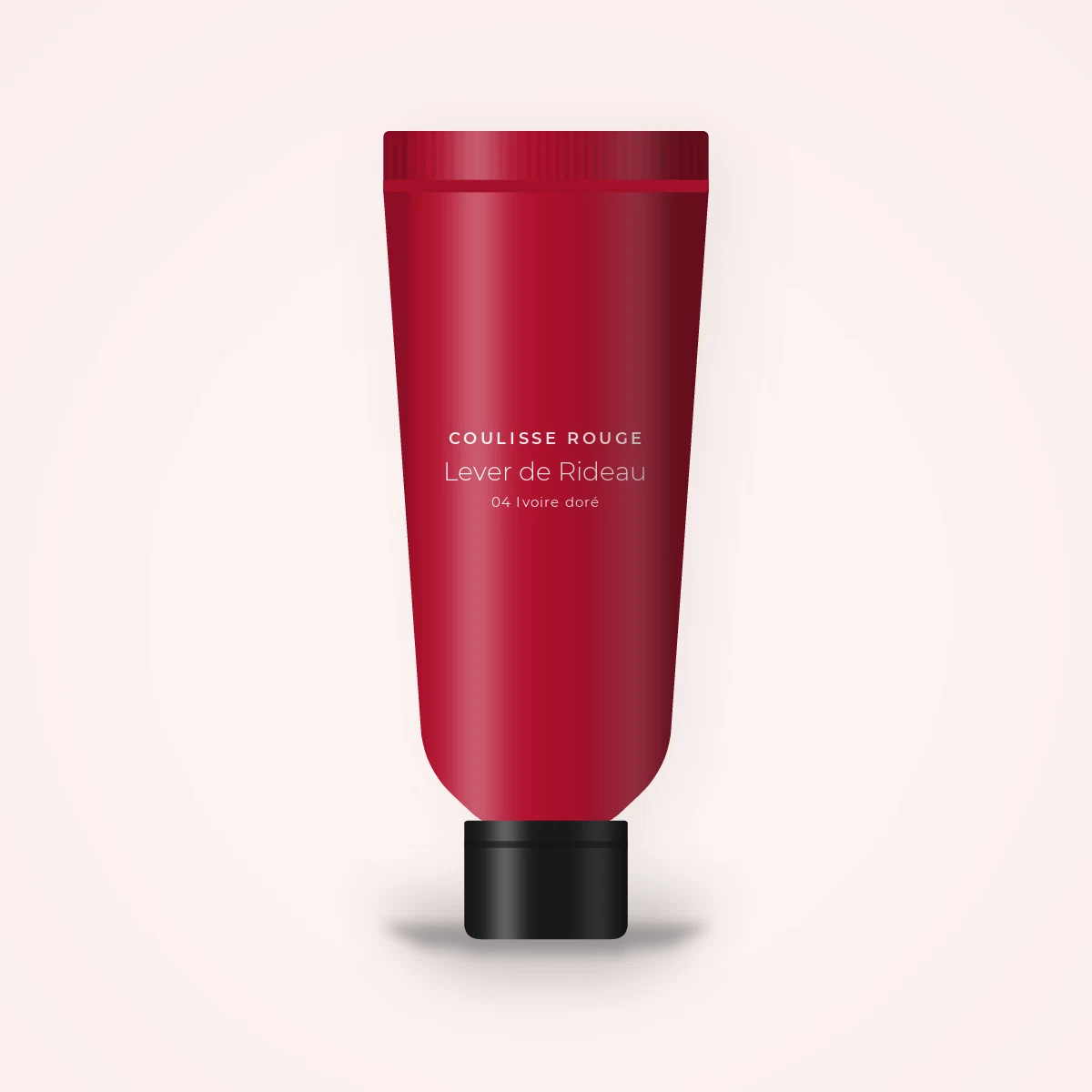 Fond de teint Lever de Rideau au panthénol – Coulisse Rouge, tube 35 ml, teinte 04 Ivoire doré