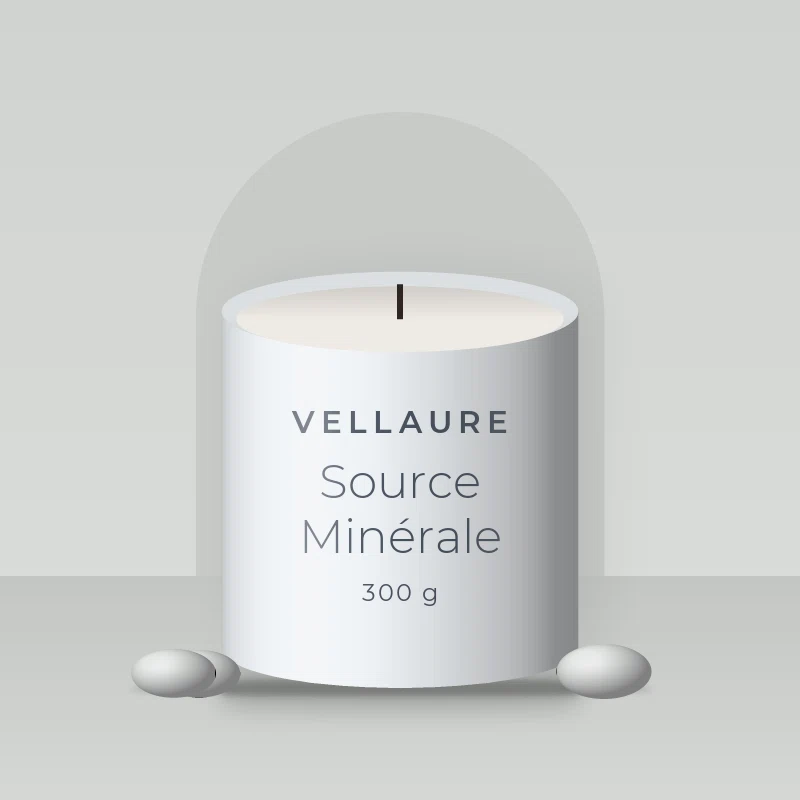 Bougie parfumée Source Minérale au cèdre de l'Atlas – Vellaure, photo d'ambiance