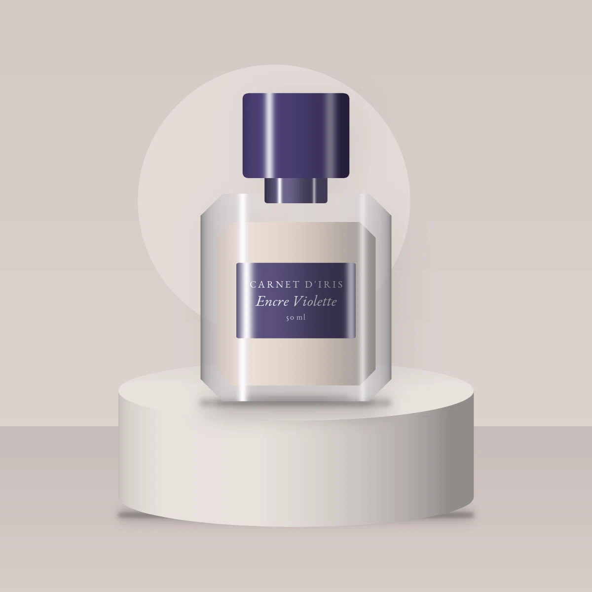 Parfum Encre Violette aventurier à la fève tonka – Carnet d'Iris, photo d'ambiance