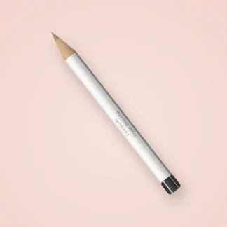 Crayon à sourcils Forêt Blanche discret – Yukimori, 0,25 g, teinte 01 Blond cendré